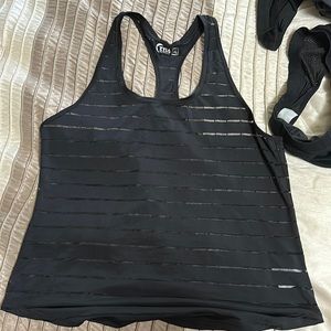 Zyia tank size XL